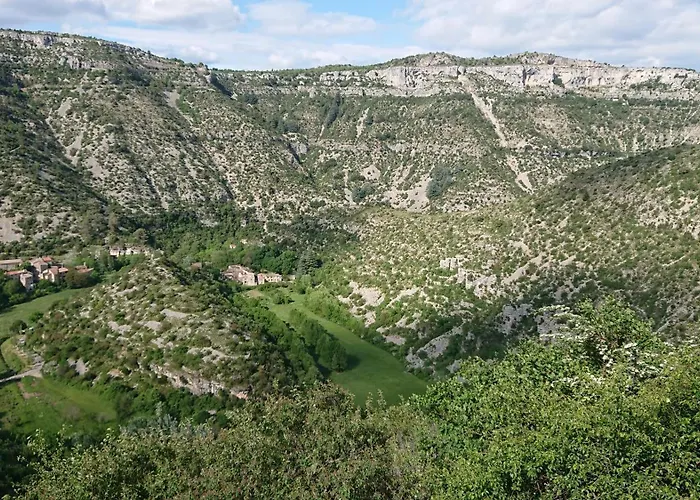 Gite En Cevennes Du Sud, Bergerie Restauree Au Rez De Jardin D\'Une Bastide Avec Piscine, Vue Exceptionnelle, Authenticite Et Confort